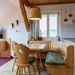 Farm stay Schaedlerhof