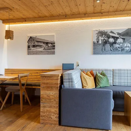 Farm stay Schaedlerhof Oberstaufen